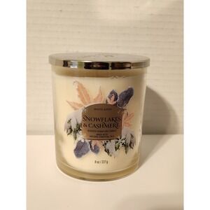 White Barn Bath & Body Works Single Wick Candle  SNOWFLAKES & CASHMERE